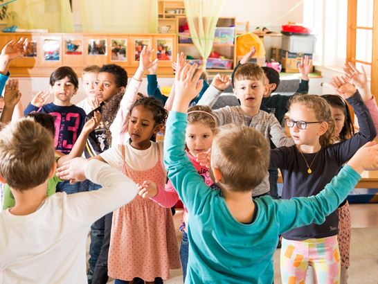 Kinder in Bewegung Kinder in Bewegung